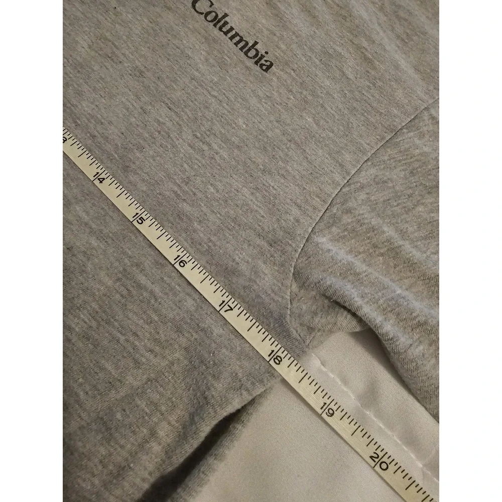 Columbia Mens Medium Gray Short Sleeve T-Shirt‎ Dog Graphic Outdoor